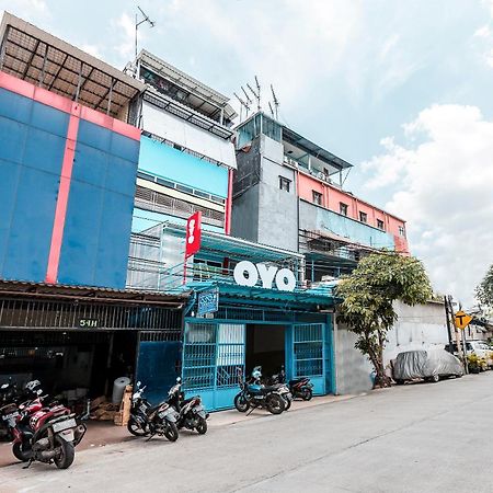 Hotel Oyo 478 Balcon Biru Jakarta Exterior foto